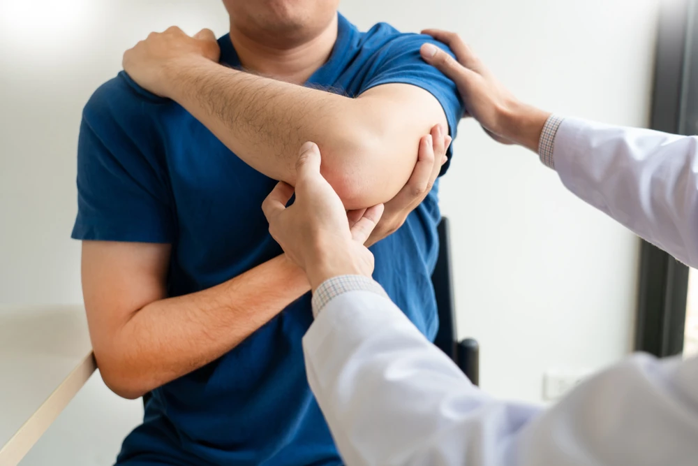 Massage for Frozen Shoulder Treatment Everett